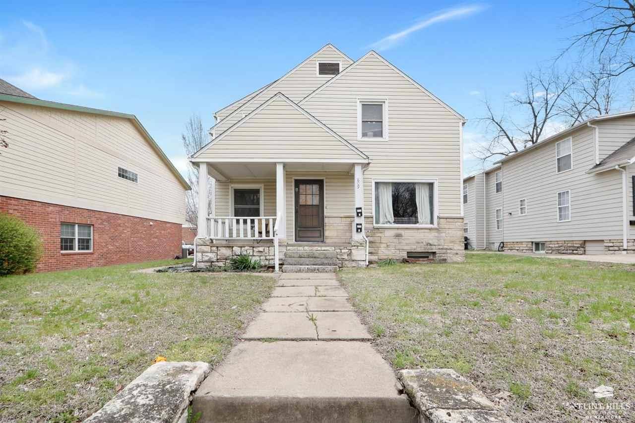 809 Bluemont AVE, Manhattan, KS 66502
