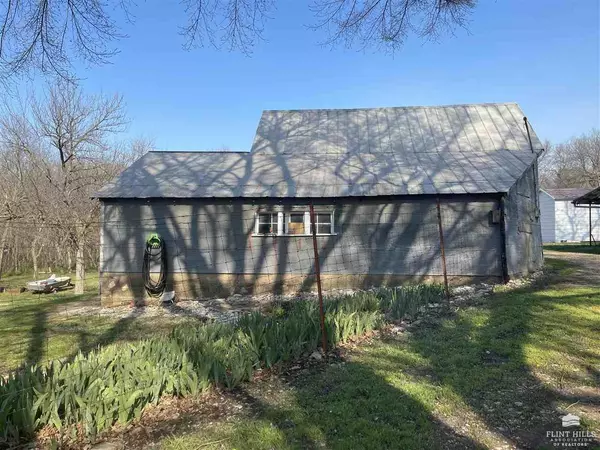 Eskridge, KS 66423,0 Bellvue Ave