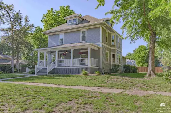 Clay Center, KS 67432,517 Frederick ST