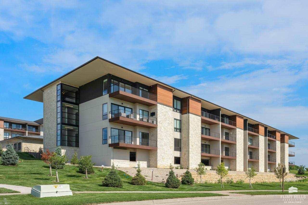3010 Fieldhouse CIR ##301, Manhattan, KS 66503