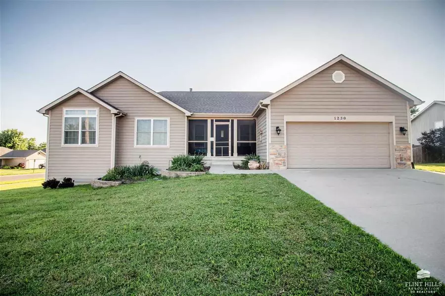 1230 Forest Park Lane, Junction City, KS 66441