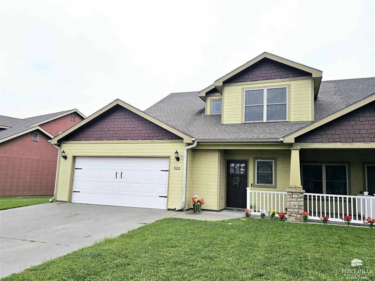 522 Stonedale DR, Manhattan, KS 66503