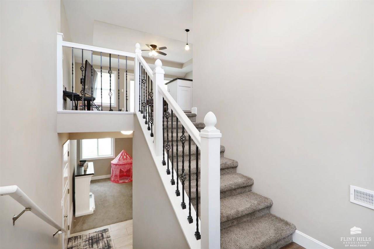 Manhattan, KS 66503,4930 Shadowridge DR