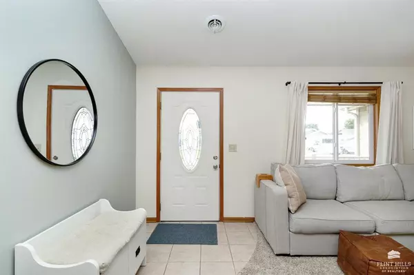 Manhattan, KS 66502,313 Brooklawn