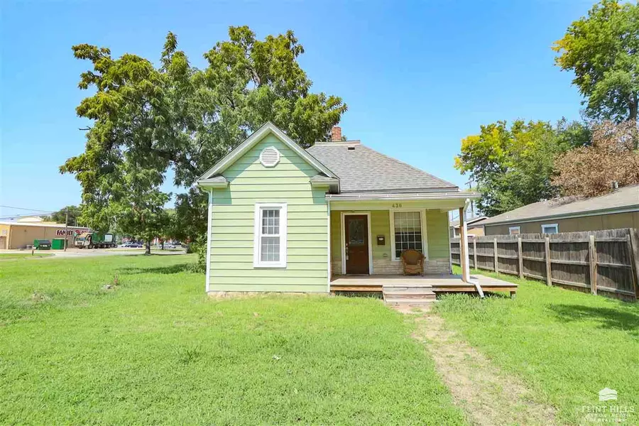 436 W 5th ST, Junction City, KS 66441