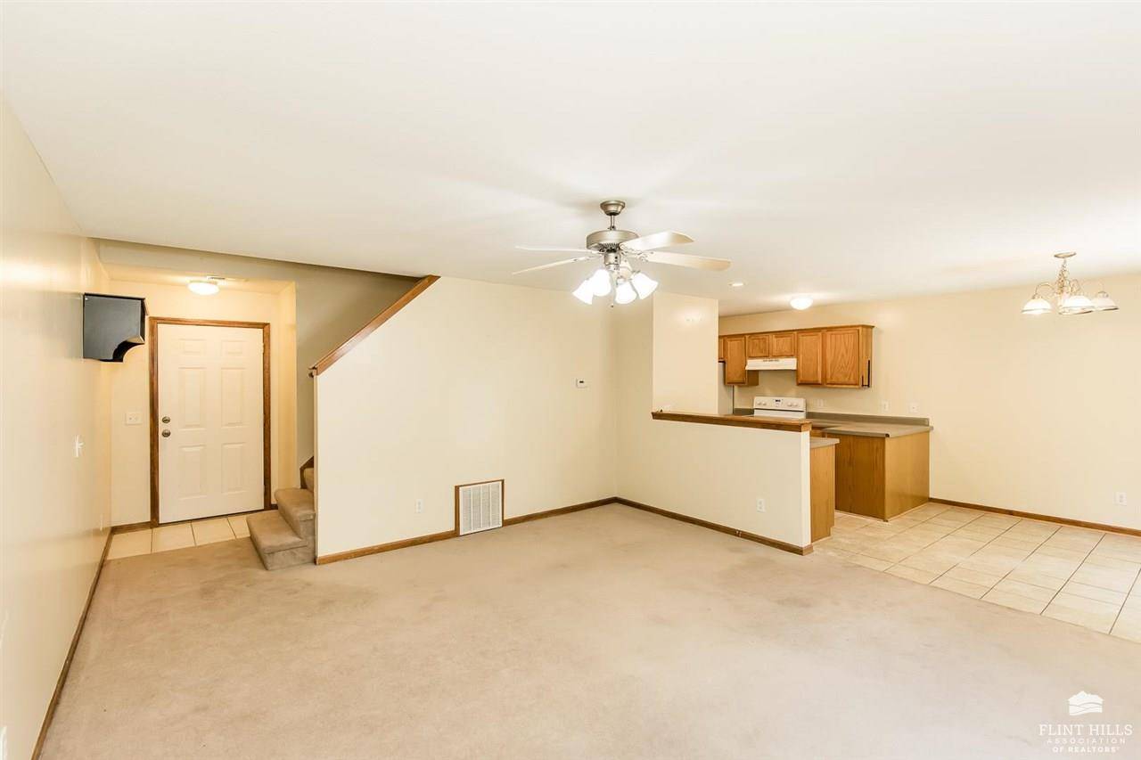 Junction City, KS 66441,2524 - 2526 Deerfield BLVD
