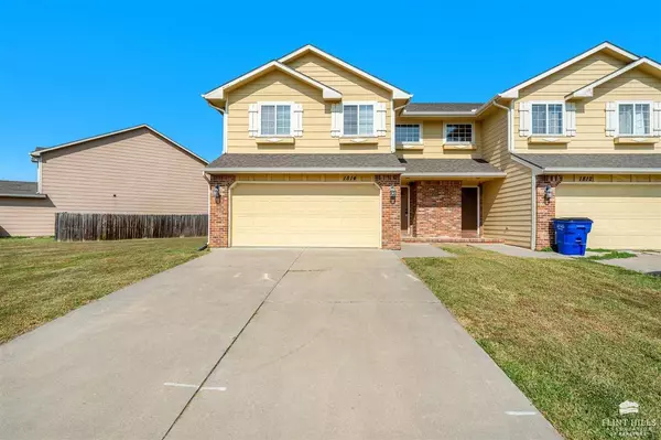 1814 Lydia LN, Junction City, KS 66441