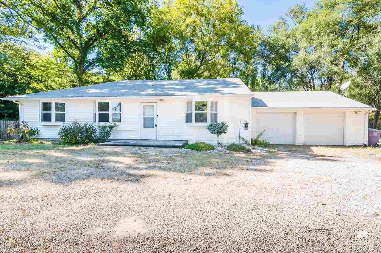 280 Zeandale RD, Manhattan, KS 66502