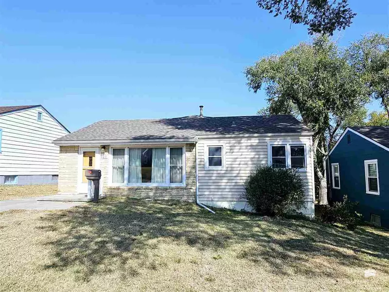 626 W Vine ST, Junction City, KS 66441