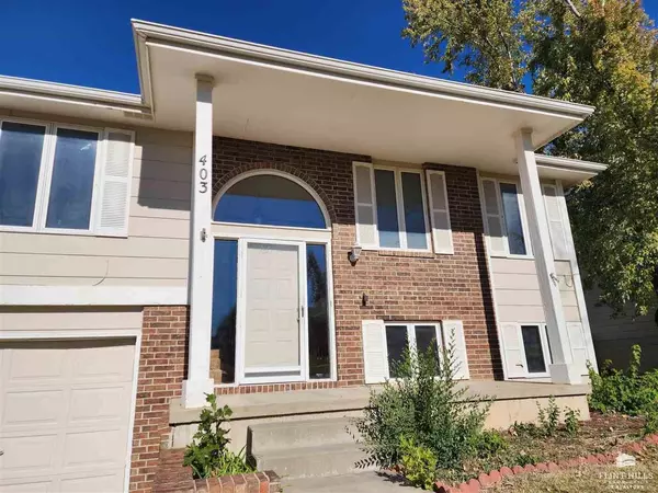 Junction City, KS 66441,403 Arapahoe CT