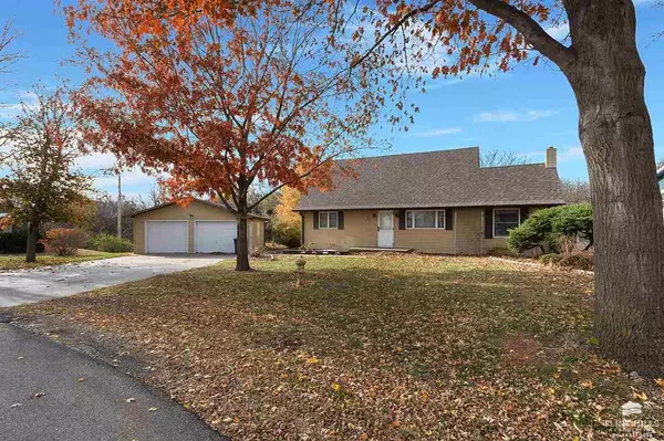 Milford, KS 66514,207 Barry ST