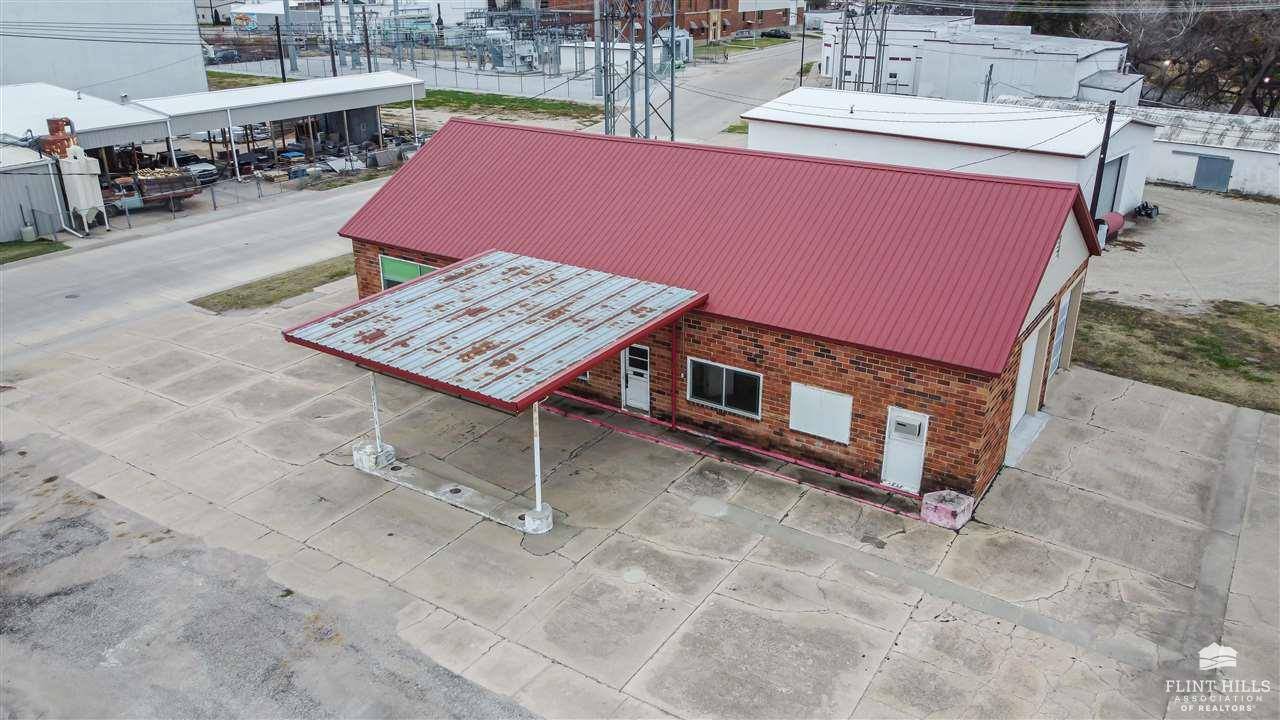 Clay Center, KS 67432,340 Grant AVE