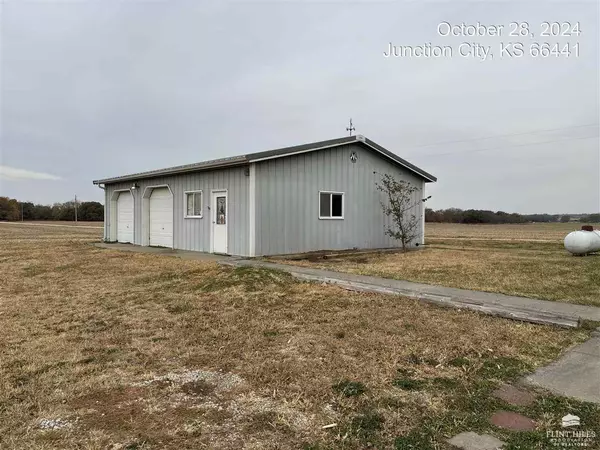 Junction City, KS 66441,7846 E Lyon Creek RD