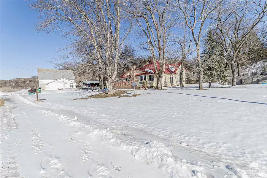 4375 Thomas Creek RD, Junction City, KS 66441