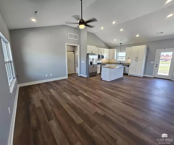 Herington, KS 67449,1421 Gehrke CT