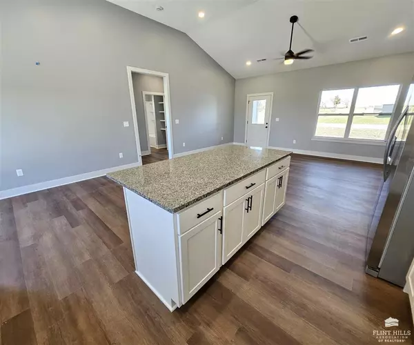 Herington, KS 67449,1421 Gehrke CT