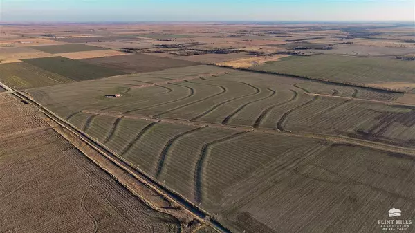 Burdick, KS 66838,2901 CC AVE