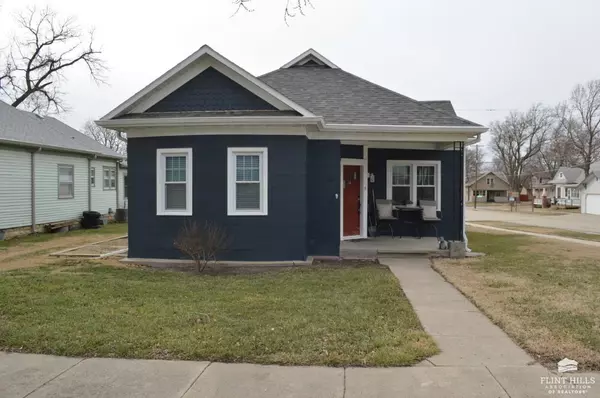 401 S A ST, Herington, KS 67449