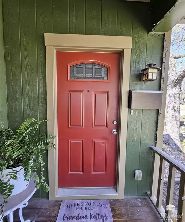 Abilene, KS 67410,422 NE 8th ST