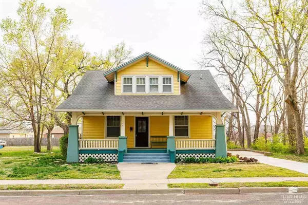 St. Marys, KS 66536,209 E Palmer ST