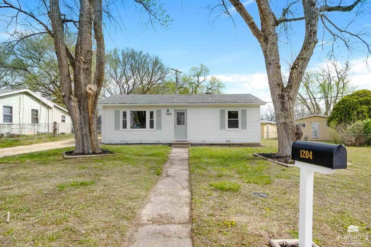 1204 Pershing DR, Junction City, KS 66441