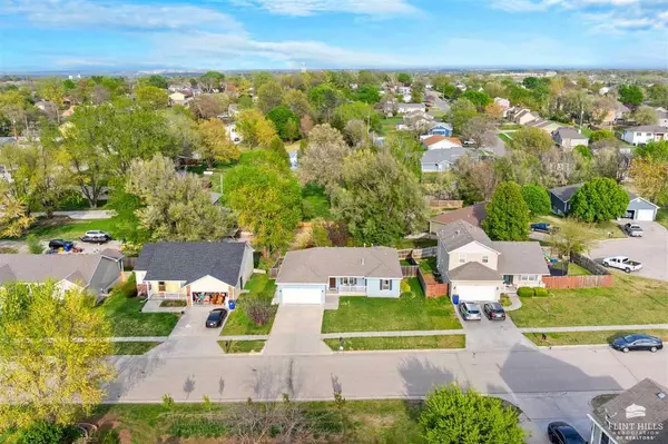 Junction City, KS 66441,525 Tallgrass DR