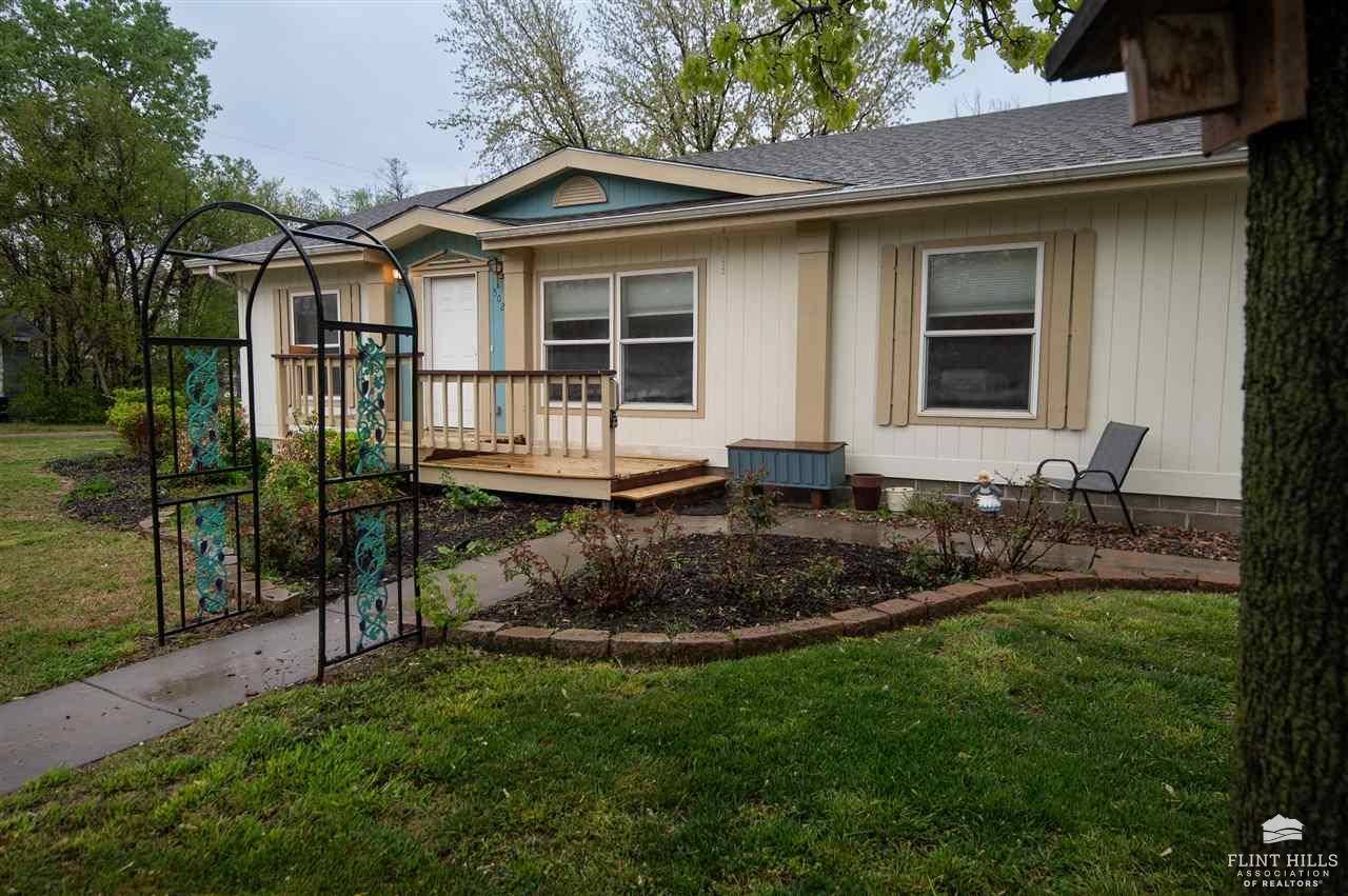502 Anderson AVE, Chapman, KS 67431