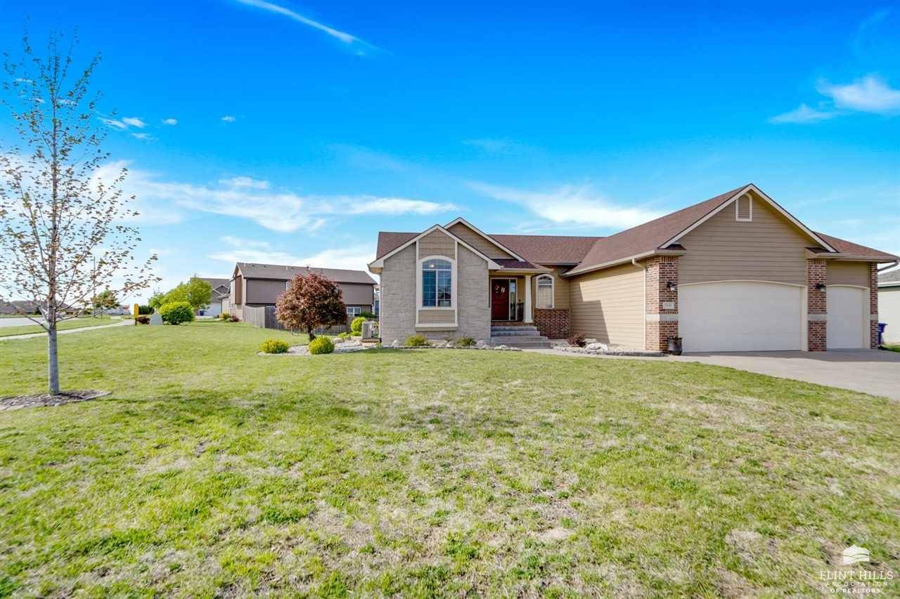 Manhattan, KS 66503,1040 Lobdell DR