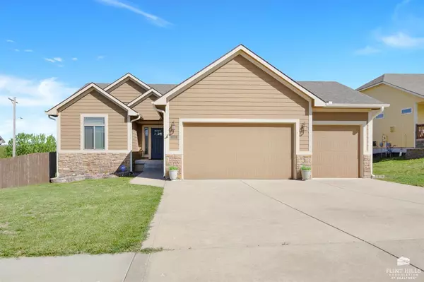 Junction City, KS 66441,1619 Lariat LN