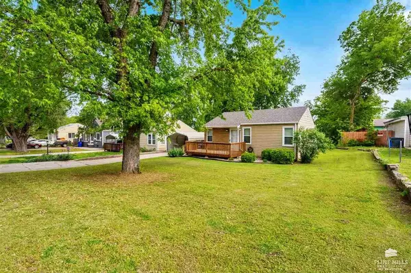 Junction City, KS 66441,529 W Ash ST