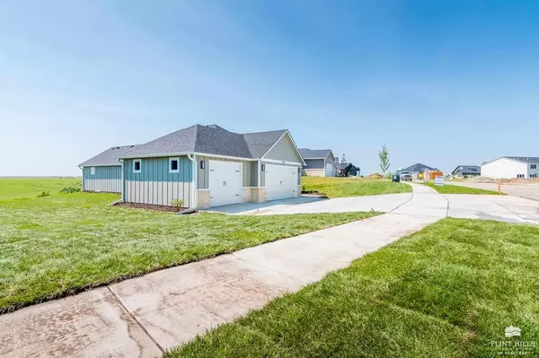 Manhattan, KS 66503,5710 Goheen DR