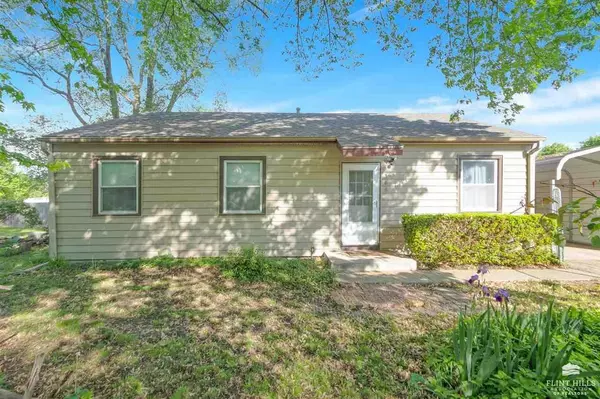 Junction City, KS 66441,168 E Grandview DR