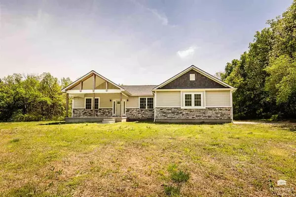 Junction City, KS 66441,4033 W Lyons Creek RD