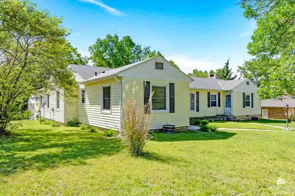 Junction City, KS 66441,126 S Garfield St