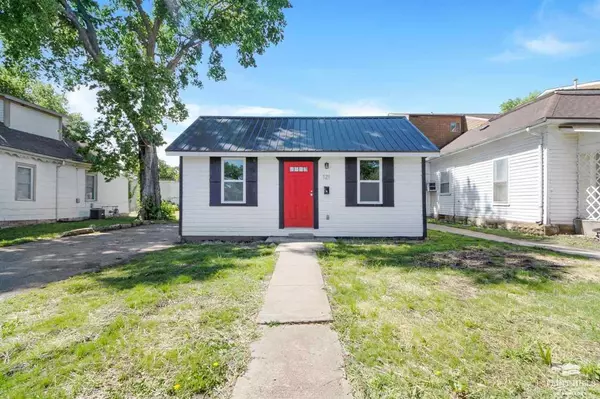 Junction City, KS 66441,121 E 3RD ST