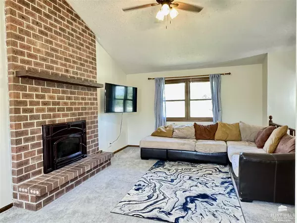 Milford, KS 66514,3205 Weaver DR