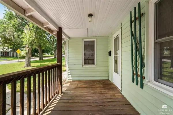 Junction City, KS 66441,322 W Elm ST