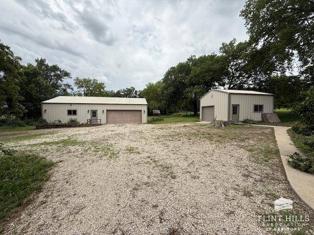 Abilene, KS 67410,2177 Fawn RD