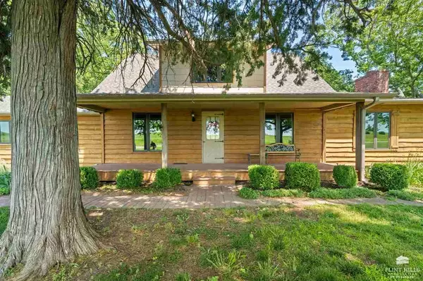 Maple Hill, KS 66507,25297 Windy Hill Rd