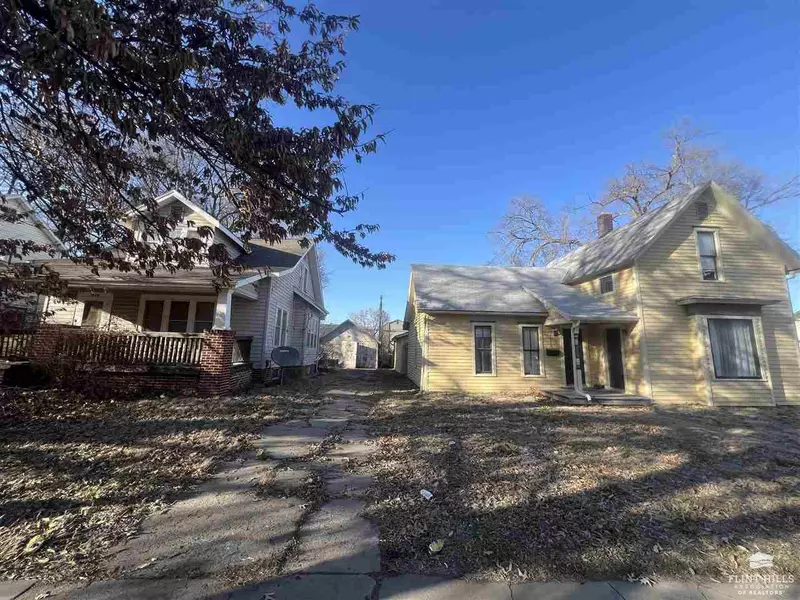 1000 Moro ST, Manhattan, KS 66502