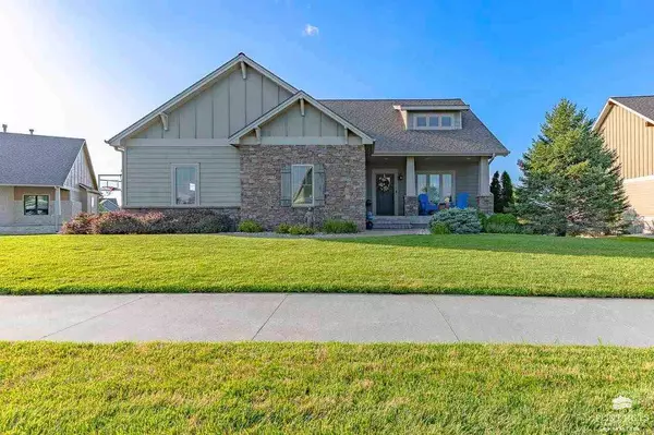 Manhattan, KS 66503,5104 Grand Vista CT