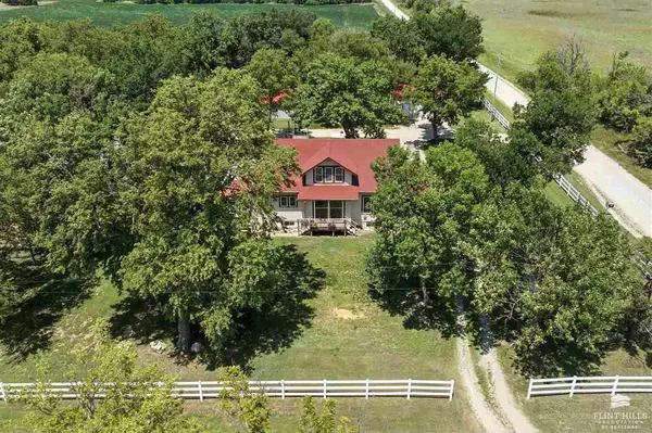Abilene, KS 67410,2403 Lark Rd.