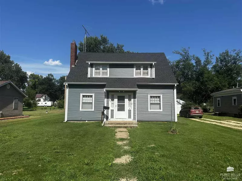 804 Lincoln ST, Blue Rapids, KS 66411