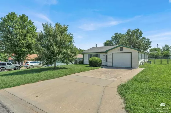 Ogden, KS 66517,505 N Park ST
