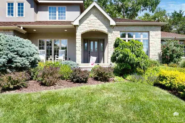 Manhattan, KS 66503,1108 Morgan LN