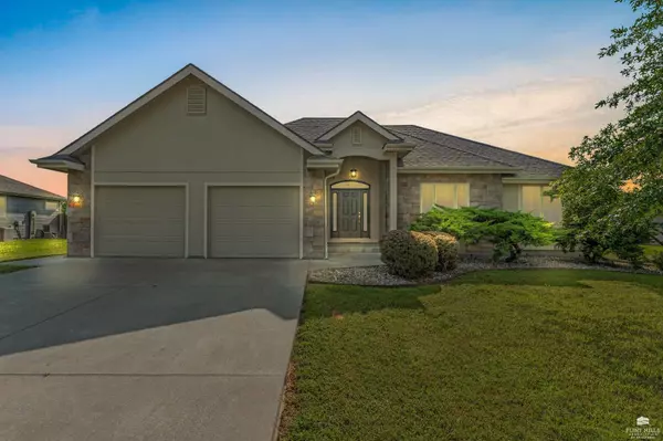 Manhattan, KS 66502,4105 Eagle Valley DR