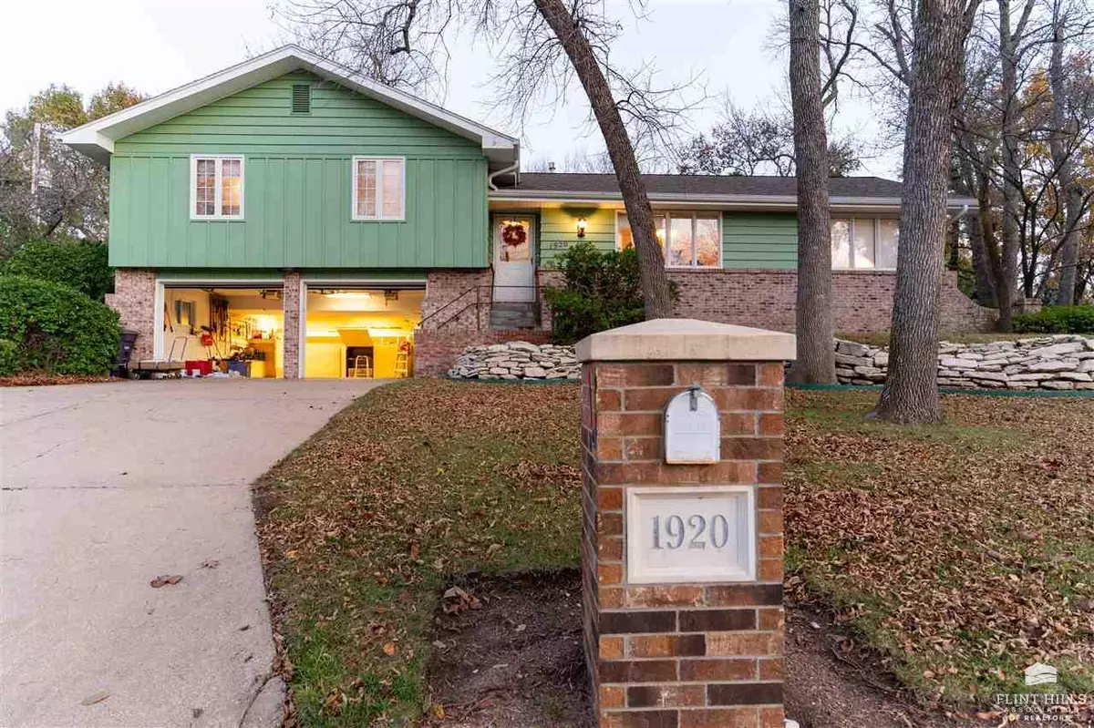 Manhattan, KS 66502,1920 Bluestem TER