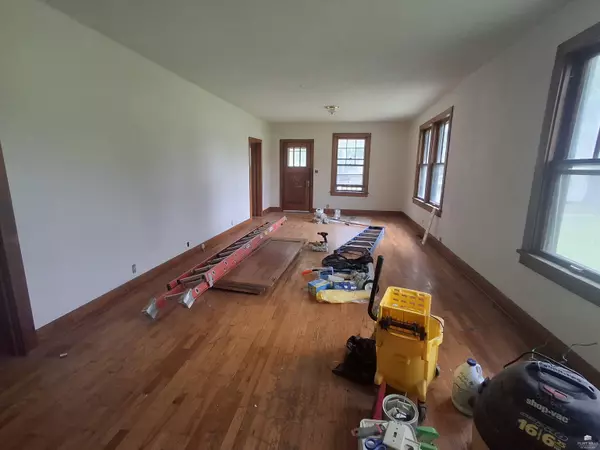 Herington, KS 67449,111 N 9th ST