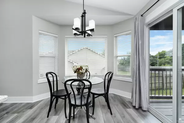 Manhattan, KS 66503,812 Fossilridge DR