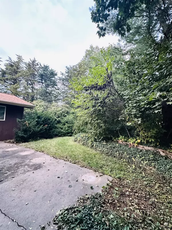 Manhattan, KS 66503,3500 Minton's LNDG